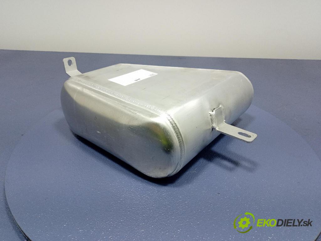 Audi SQ8 2022 Nádrž: Vzduch: 4M0616204F