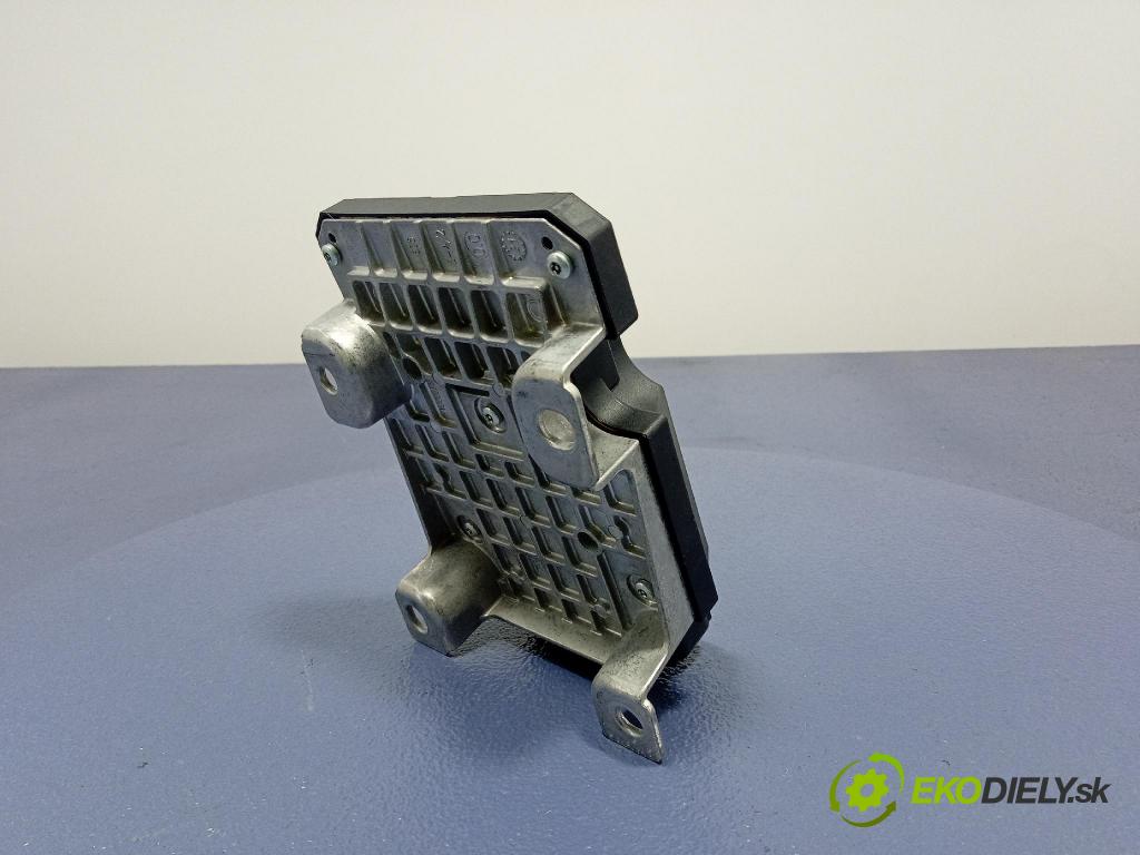 Audi SQ8 2022 řídící jednotka 4M8907777CA