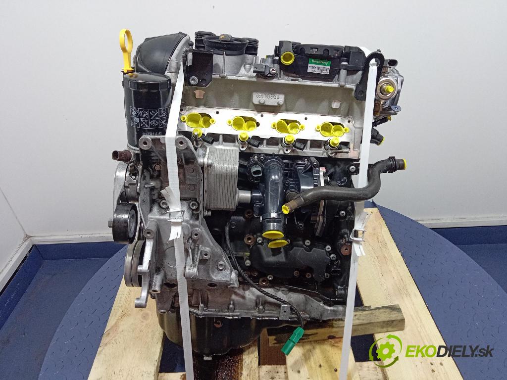 Audi A4 2009 motor Benzín CDH