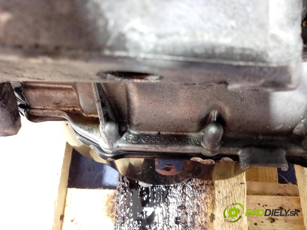 Audi A4 2009 motor Benzín CDH