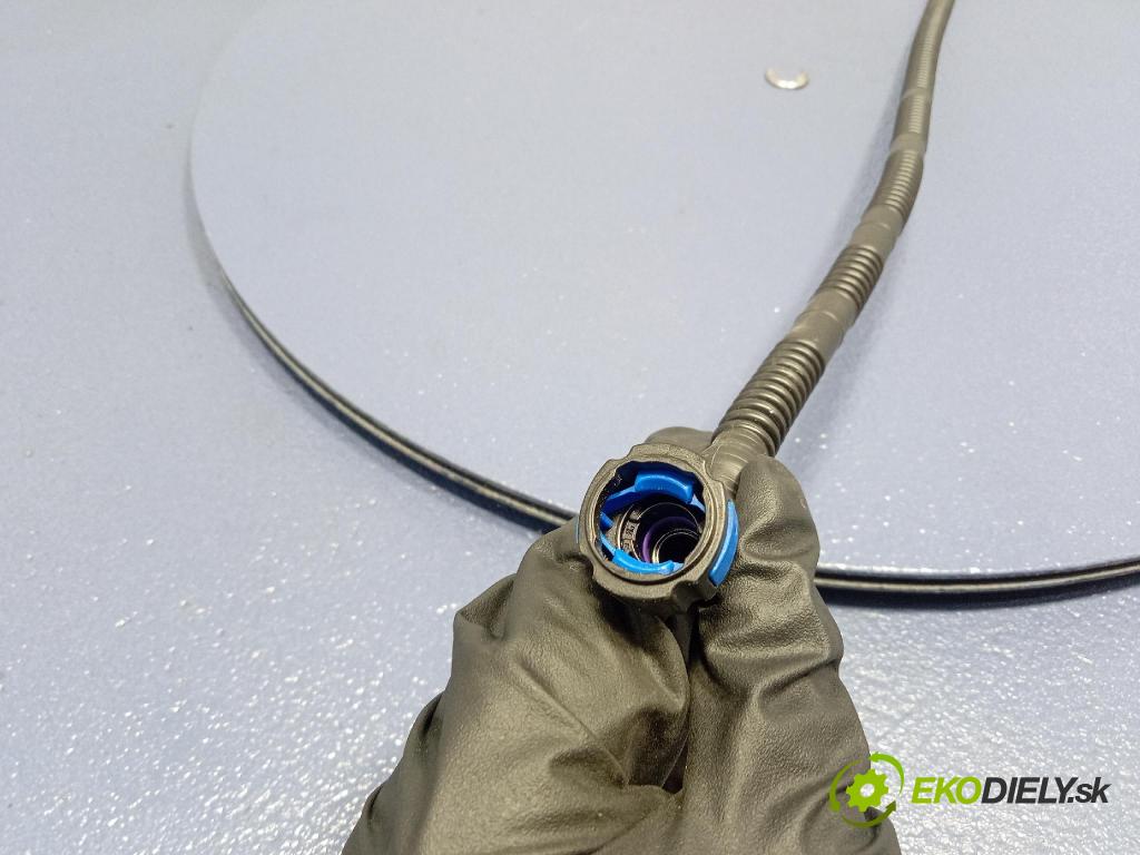 Audi SQ8 2022 ostřikovač 4M8955667