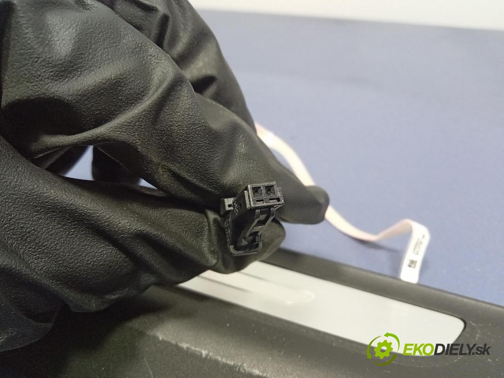 Audi SQ8 2022 lišta Dekoratívní: Práh: 4M0947418