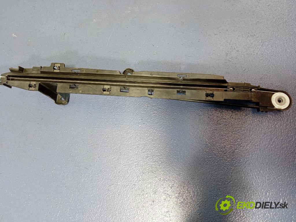 Audi SQ8 2022 roleta 4M8863560