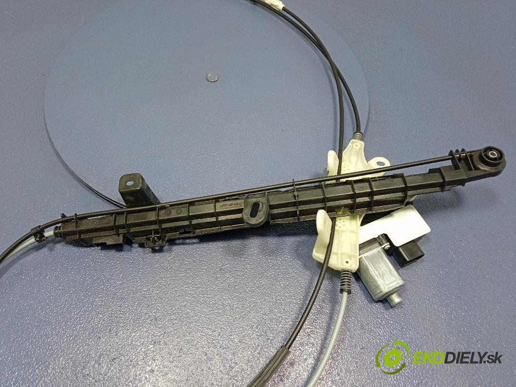 Audi SQ8 2022 roleta 4M8863560