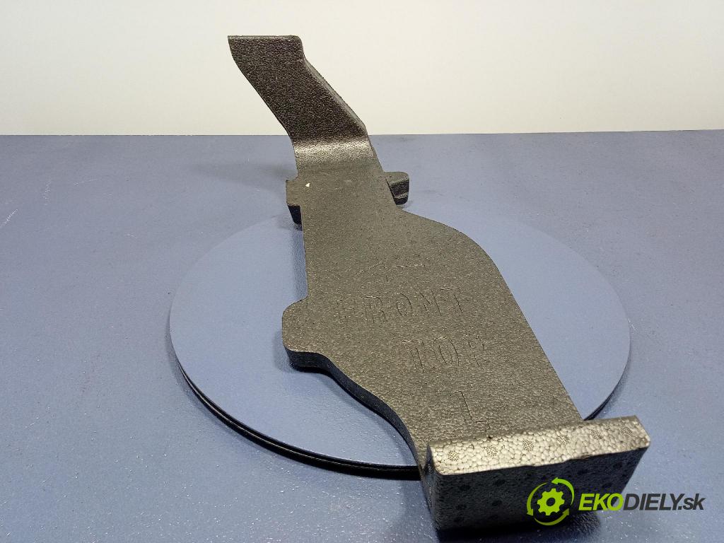 Audi SQ8 2022 zvuková izolace 4M0864789