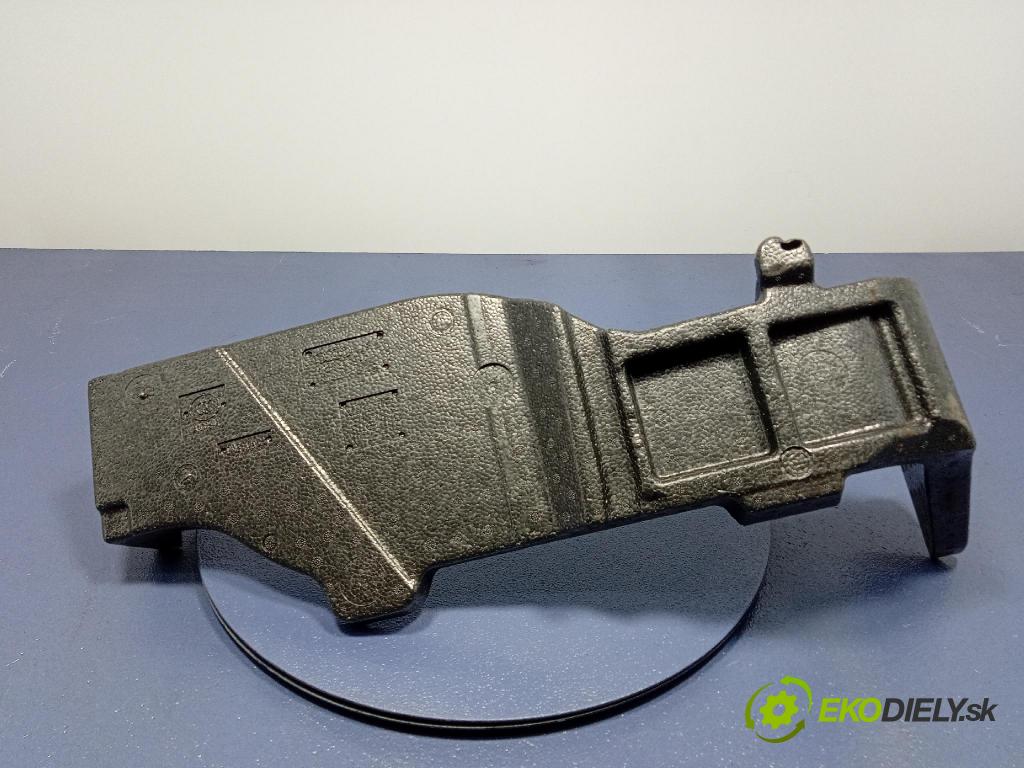 Audi SQ8 2022 zvuková izolace 4M0864789