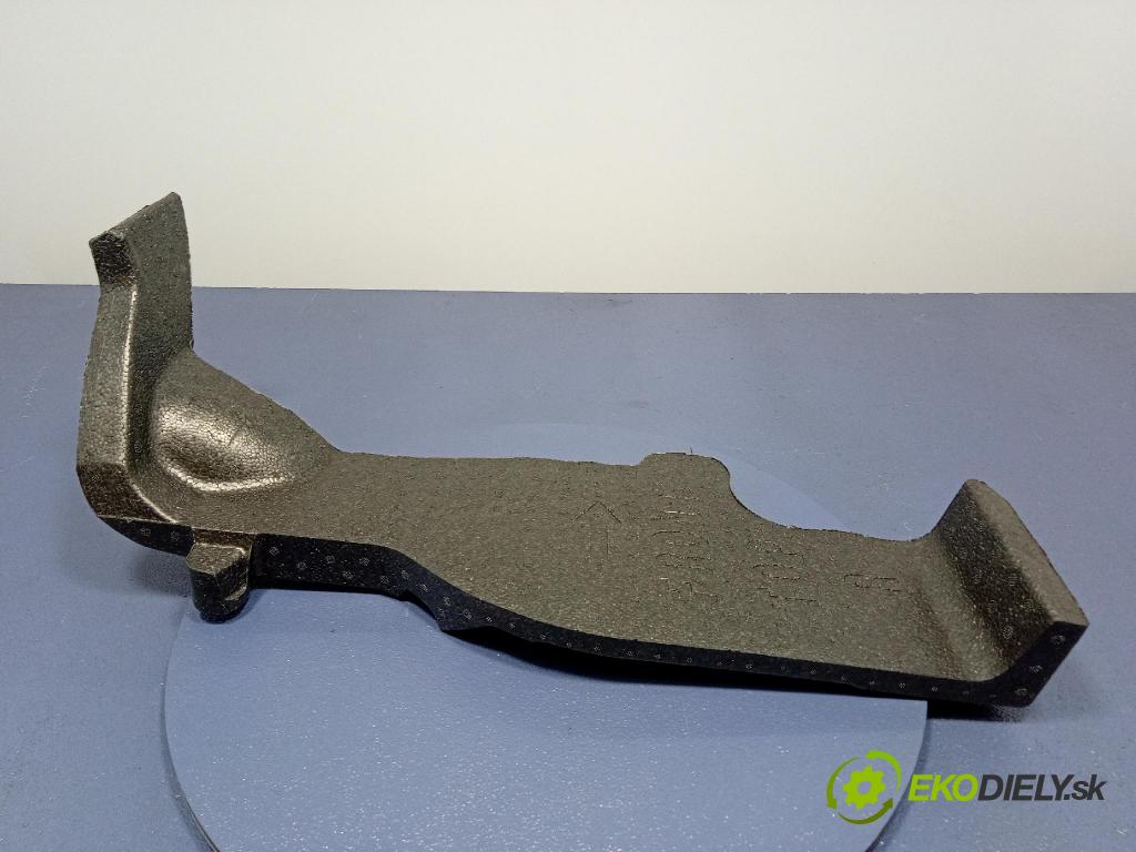 Audi SQ8 2022 zvuková izolace 4M0864790