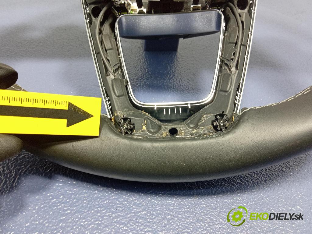 Audi SQ8 2022 volant 4M8419091Q