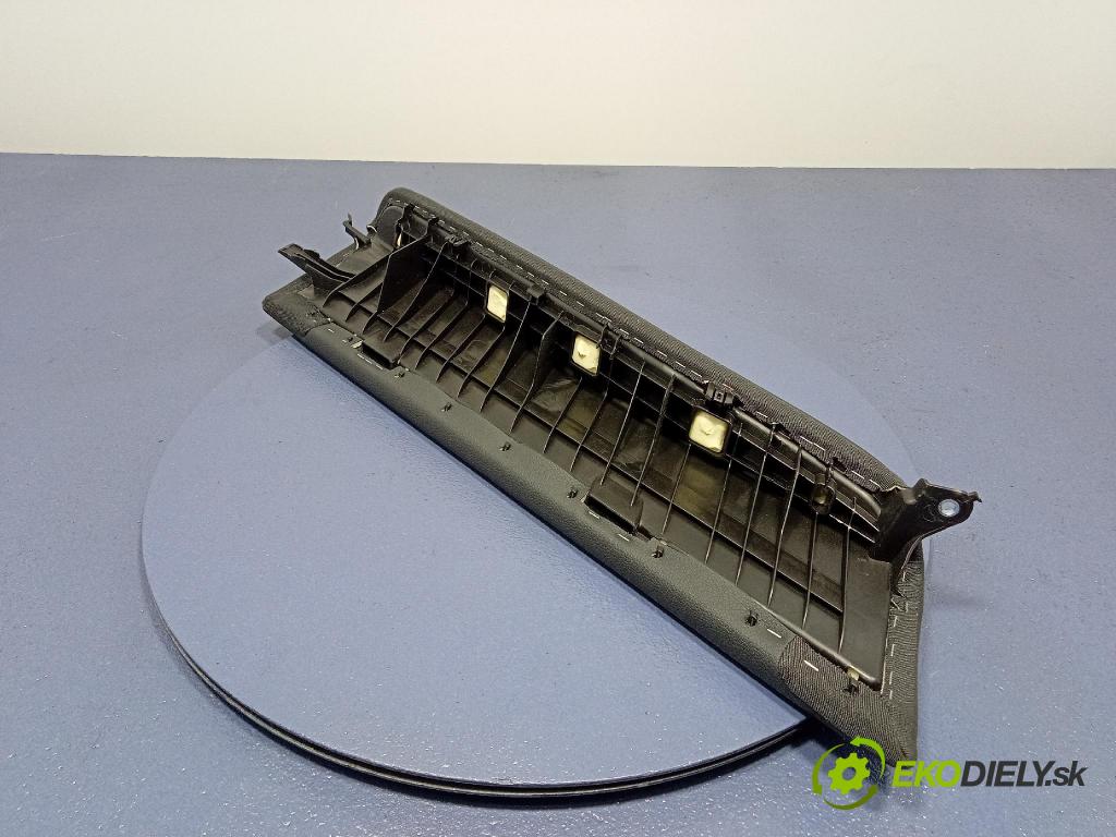 Audi SQ8 2022 Sedadlo zadní 1365237 LI