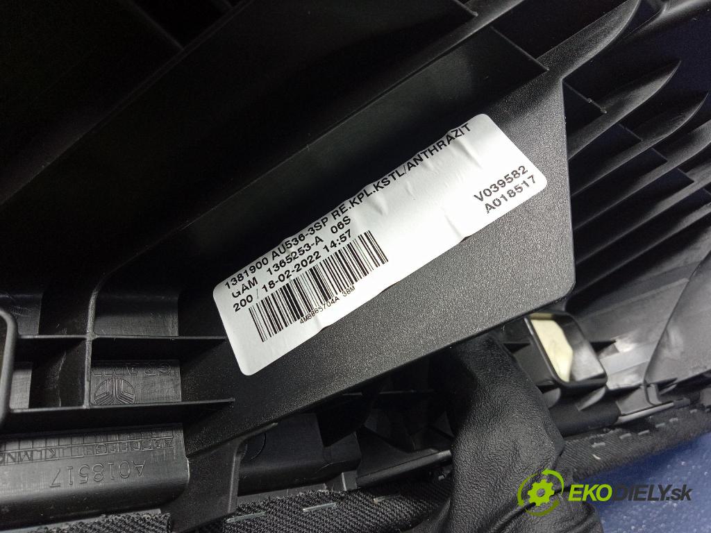 Audi SQ8 2022 Sedadlo zadní 1366061RE