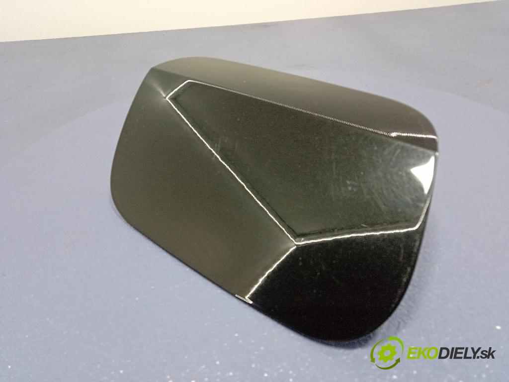 Audi SQ8 2022 Klapka nádrže paliva 4M8809907A