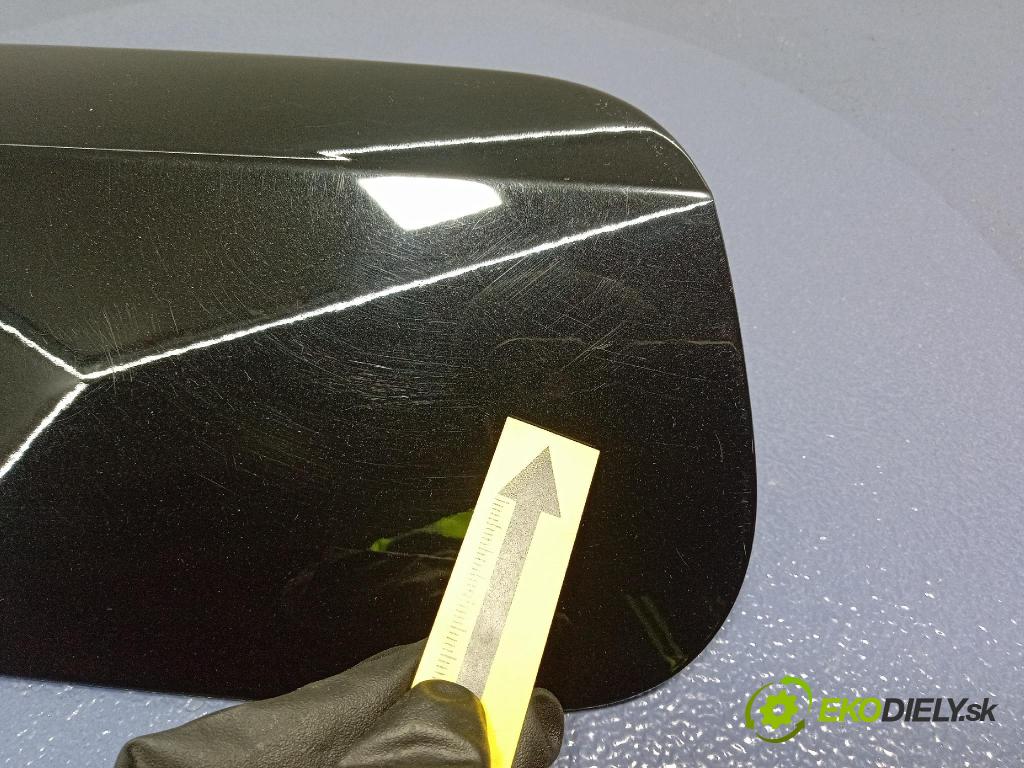 Audi SQ8 2022 Klapka nádrže paliva 4M8809907A