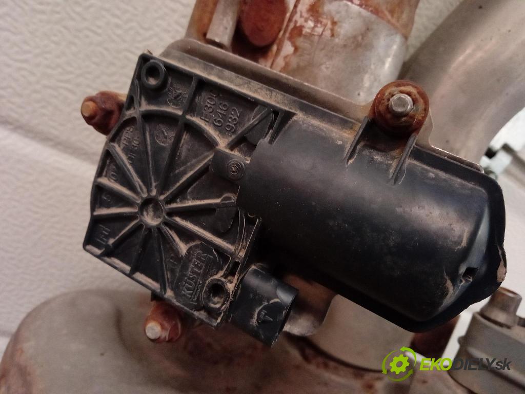 Audi SQ8 2022 Tlumič: x 4M0253611AF