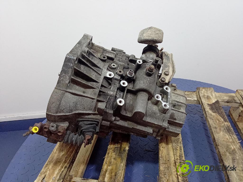 Toyota Avensis 2004 převodovka Ozubené kola: Manualna 33111-05010