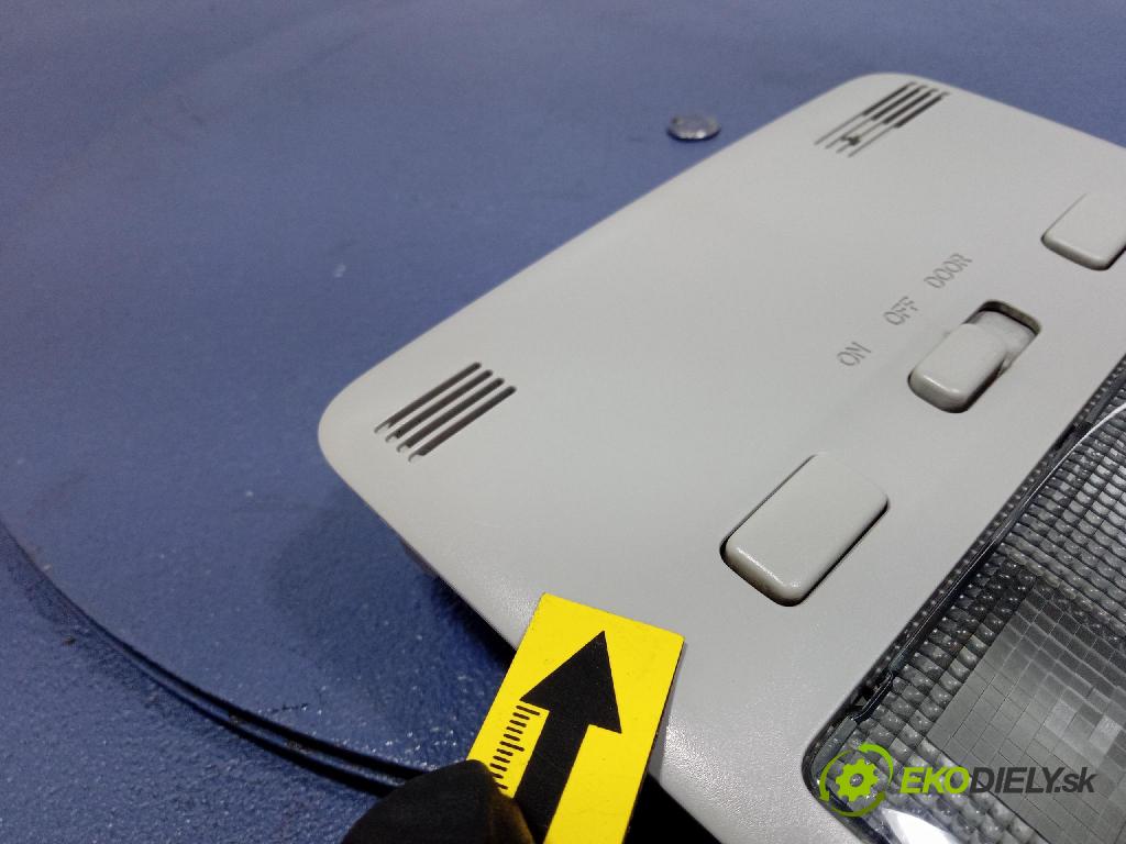 Toyota Avensis 2004 Lampy Uvnitř 81263-05070