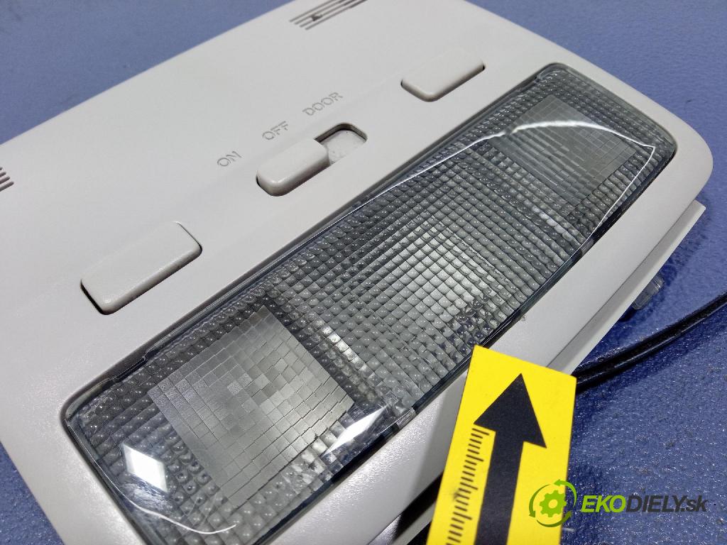 Toyota Avensis 2004 Lampy Uvnitř 81263-05070