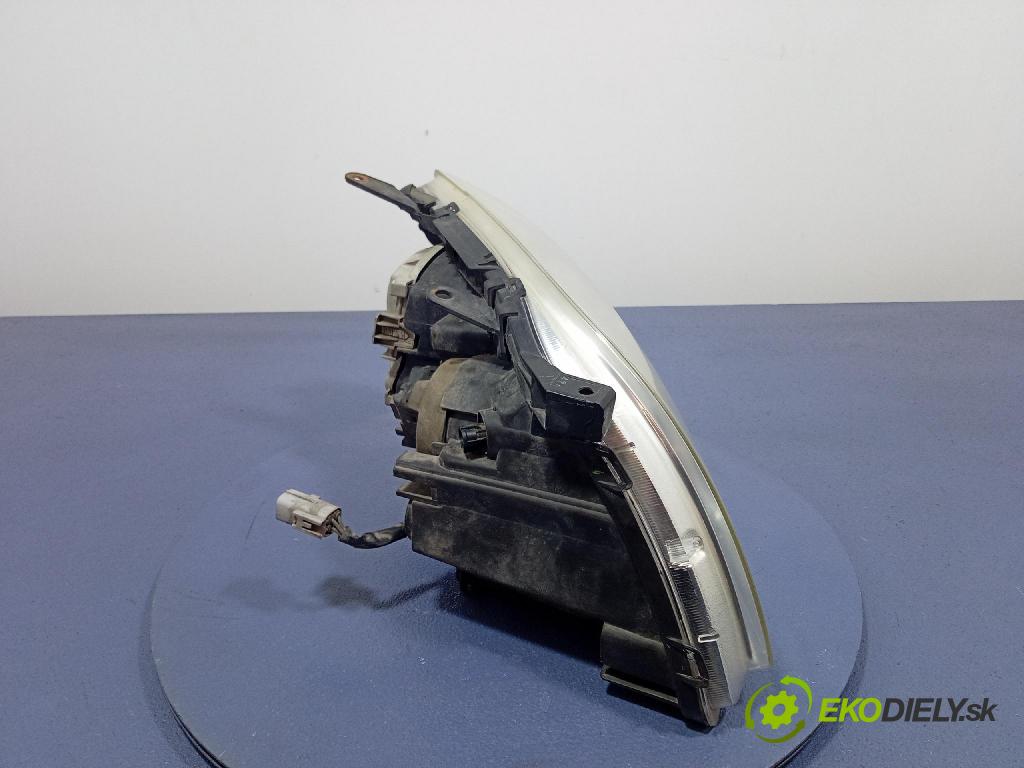 Toyota Avensis 2004 světlo Levý: KOITO 05-43