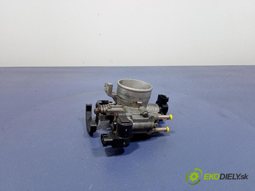 Toyota Avensis 2004 škrticí klapka 22210-0D130