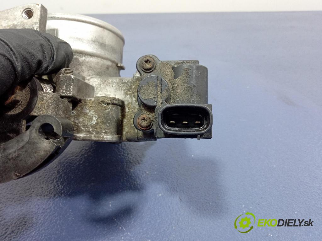 Toyota Avensis 2004 škrticí klapka 22210-0D130