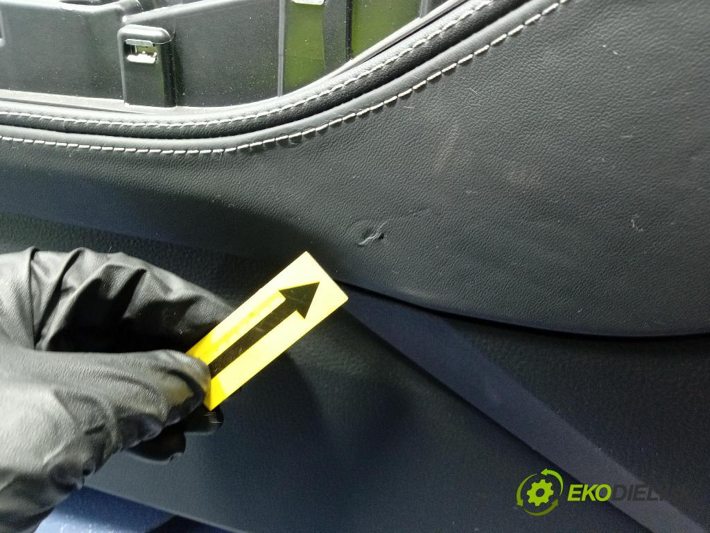 Audi SQ8 2022 Tunel: Střední: 4M8863244K