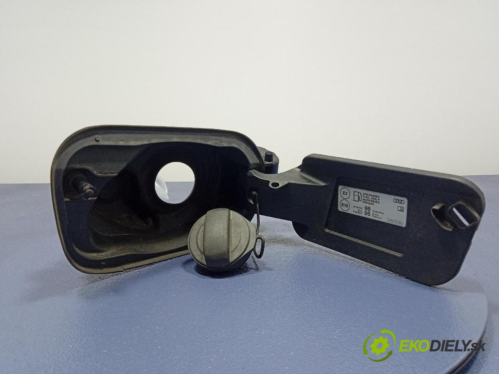 Audi SQ8 2022 Klapka nádrže paliva 4M8809906