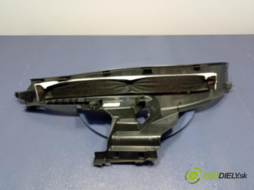 Audi SQ8 2022 kryt Plast: Interiéry: 4M8867768