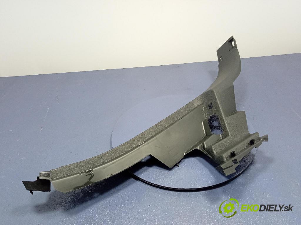 Audi SQ8 2022 kryt Plast: Interiéry: 4M8867767