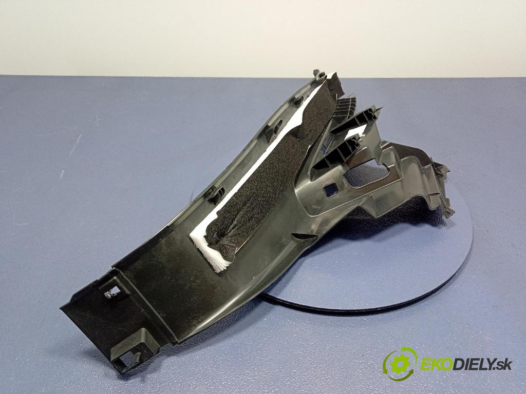 Audi SQ8 2022 kryt Plast: Interiéry: 4M8867767