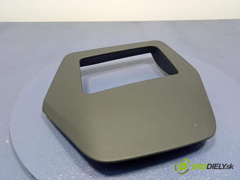 Audi SQ8 2022 kryt Plast: Interiéry: 4M8857161B