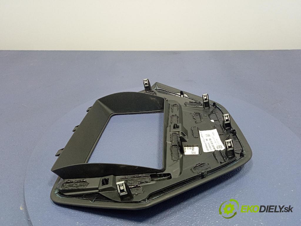 Audi SQ8 2022 kryt Plast: Interiéry: 4M8857161B