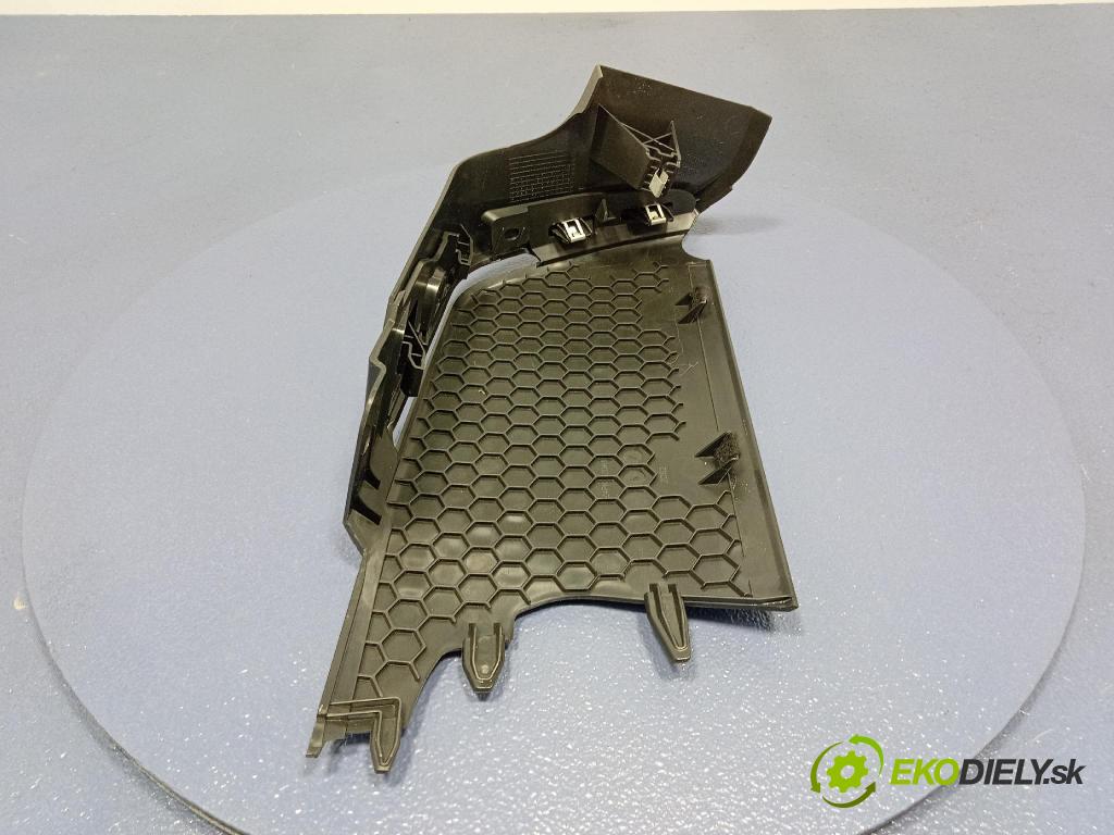 Audi SQ8 2022 kryt Plast: Interiéry: 4M8868605