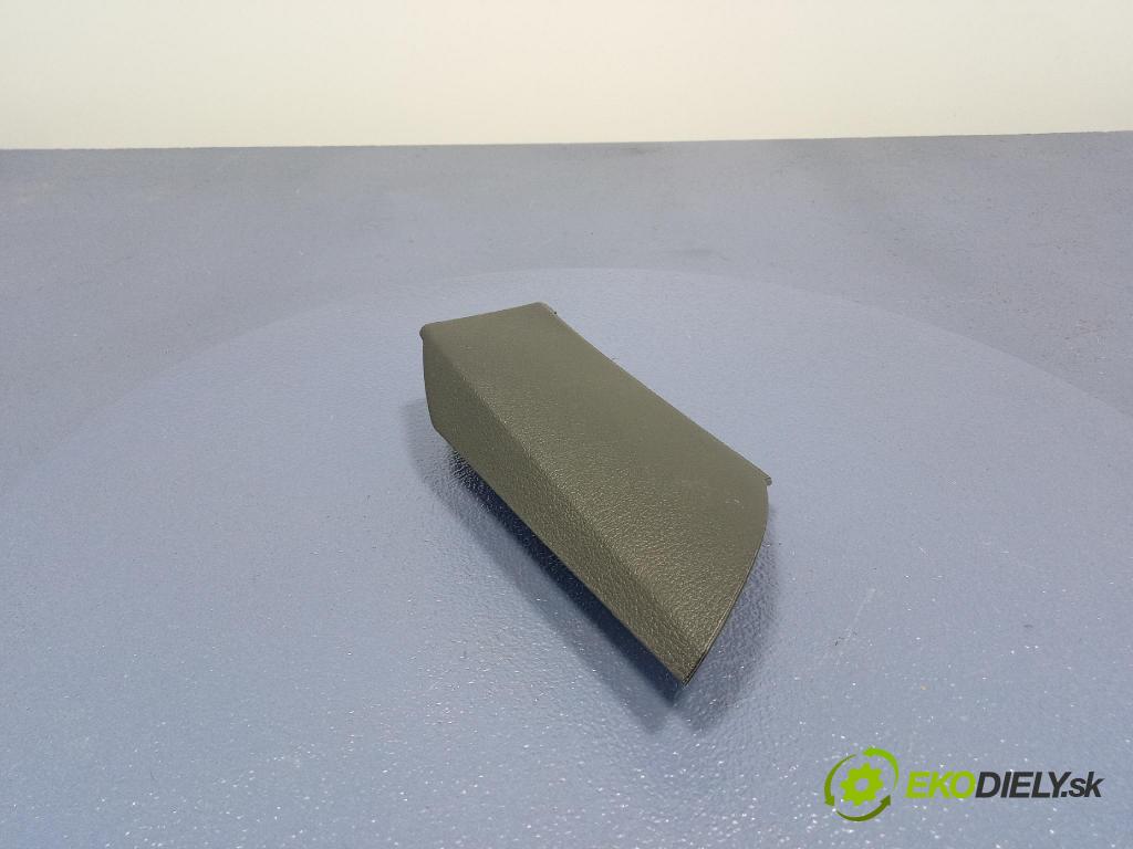 Audi SQ8 2022 kryt Plast: Interiéry: 4M8863280