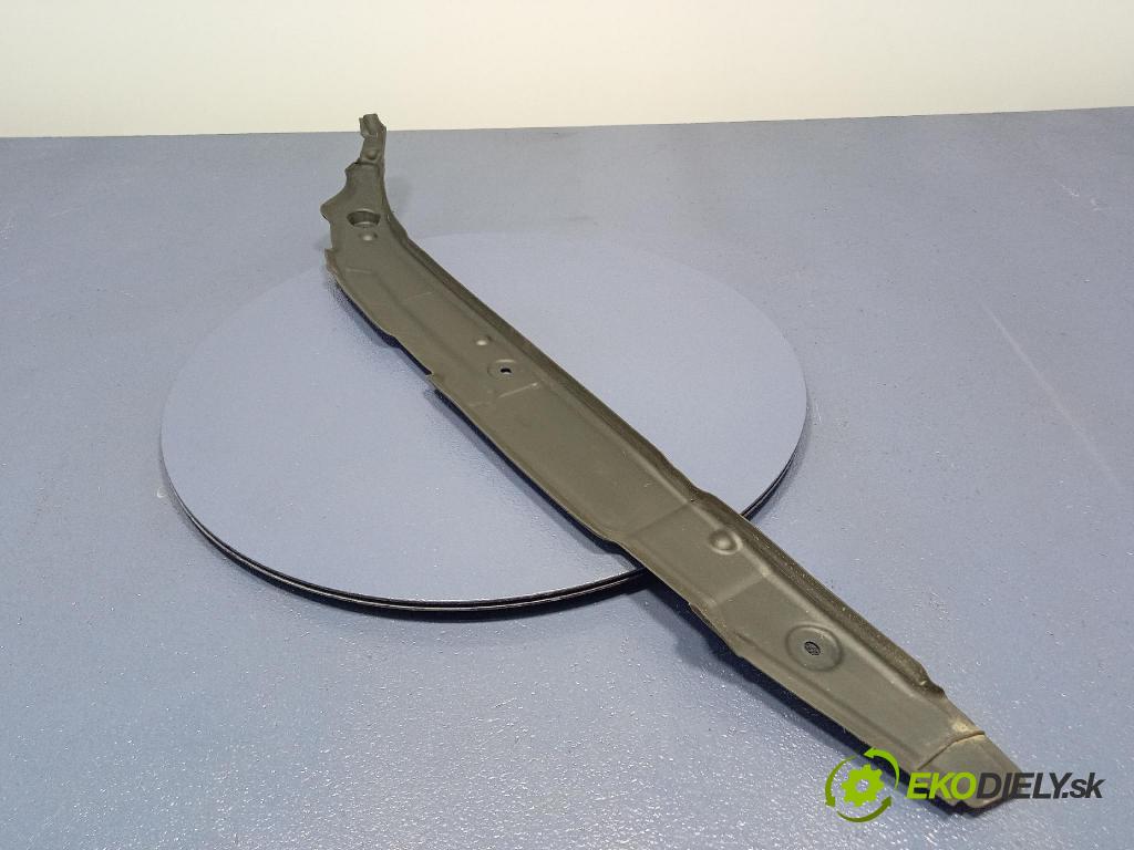 Audi SQ8 2022 blatnik před Levý: 4M8821111