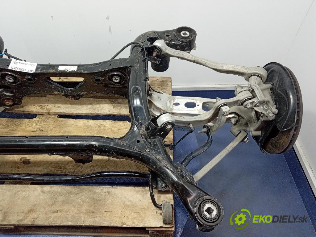 Audi SQ8 2022 výztuha Pozastavenia: Zad: 4M0500025