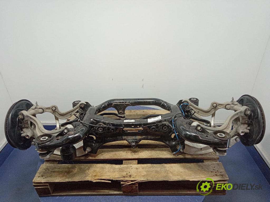 Audi SQ8 2022 výztuha Pozastavenia: Zad: 4M0500025