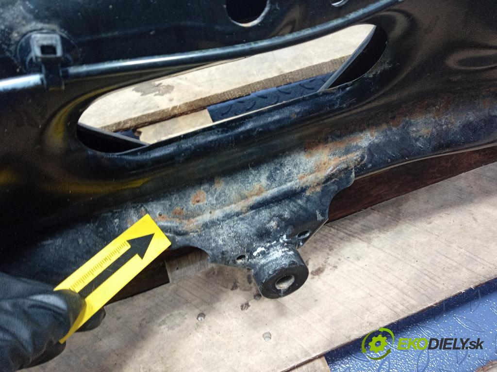 Audi SQ8 2022 výztuha Pozastavenia: Zad: 4M0500025