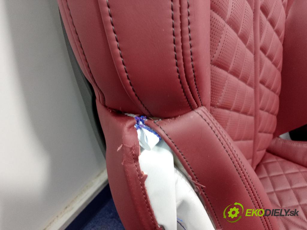 Audi SQ8 2022 sedačke: Soubor.