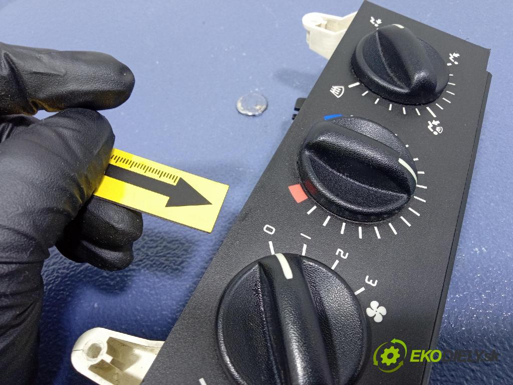 Opel Movano 2003 Přepínač Klimatizace: Proud vzduchu 133761F