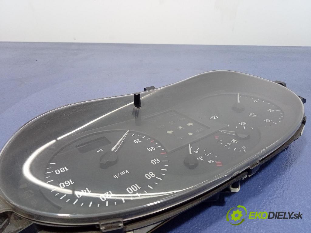 Opel Movano 2003 Přístrojová deska 8200032767