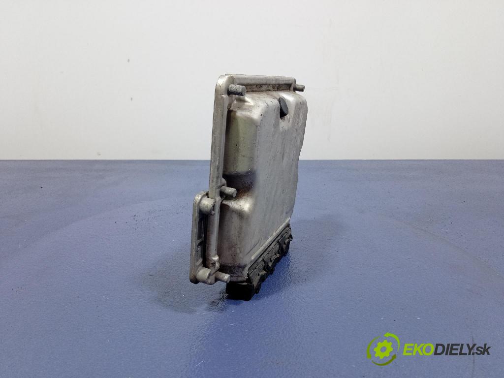 Opel Movano 2003 řídící jednotka Motor: 8200236618