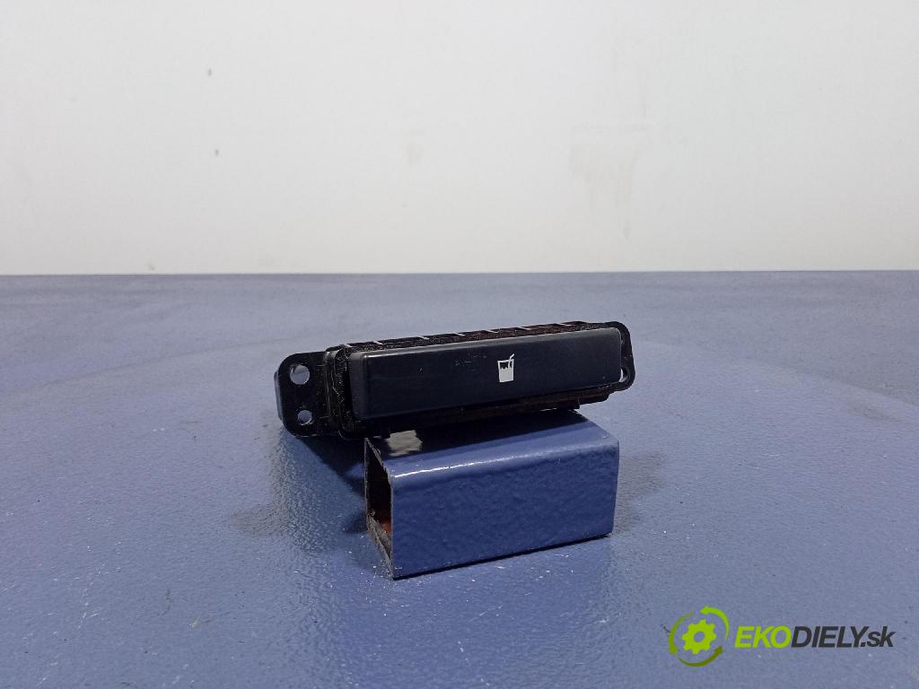 Toyota Avensis 2004 kastlík MT3509