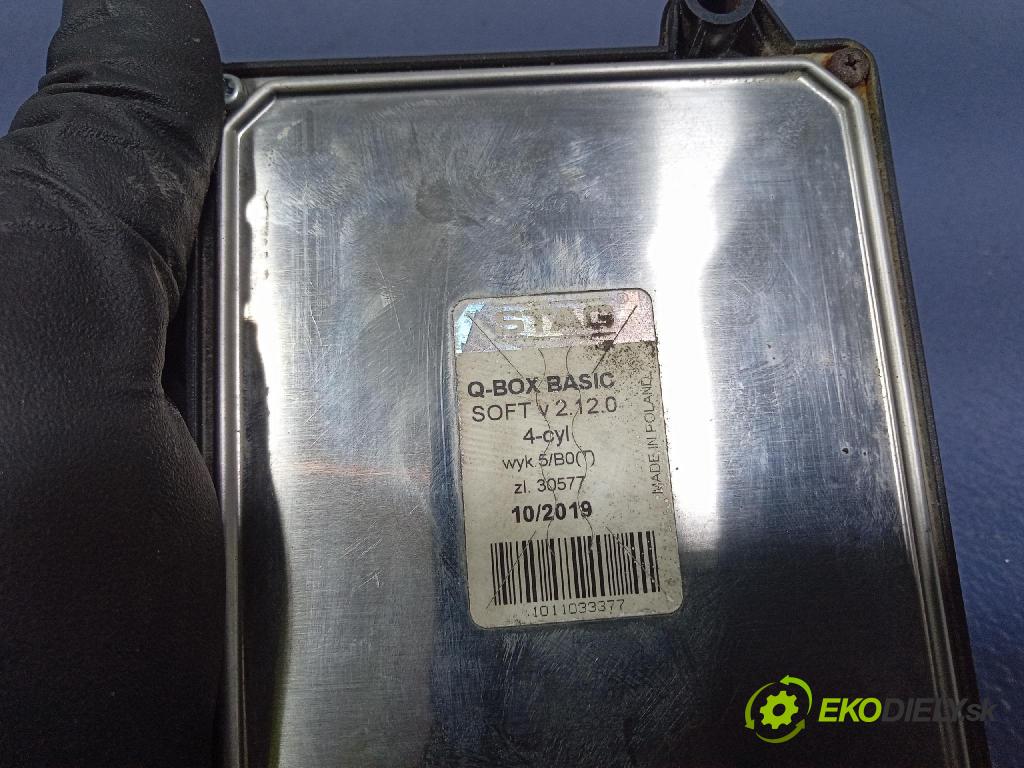 Toyota Avensis 2004 instalace x 10R-03 6616