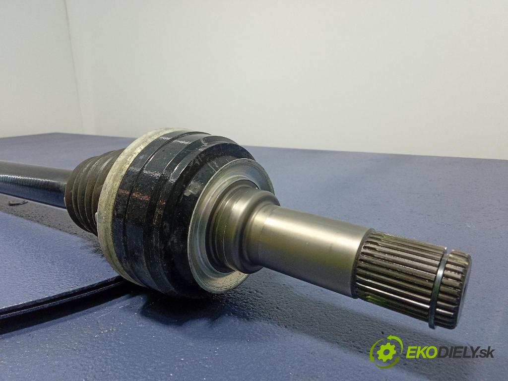 Audi SQ8 2022 poloos Práva: Zad: 4M0501201A