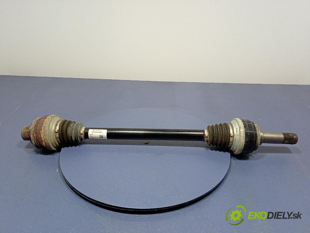 Audi SQ8 2022 poloos levá Zad: 4M0501201A