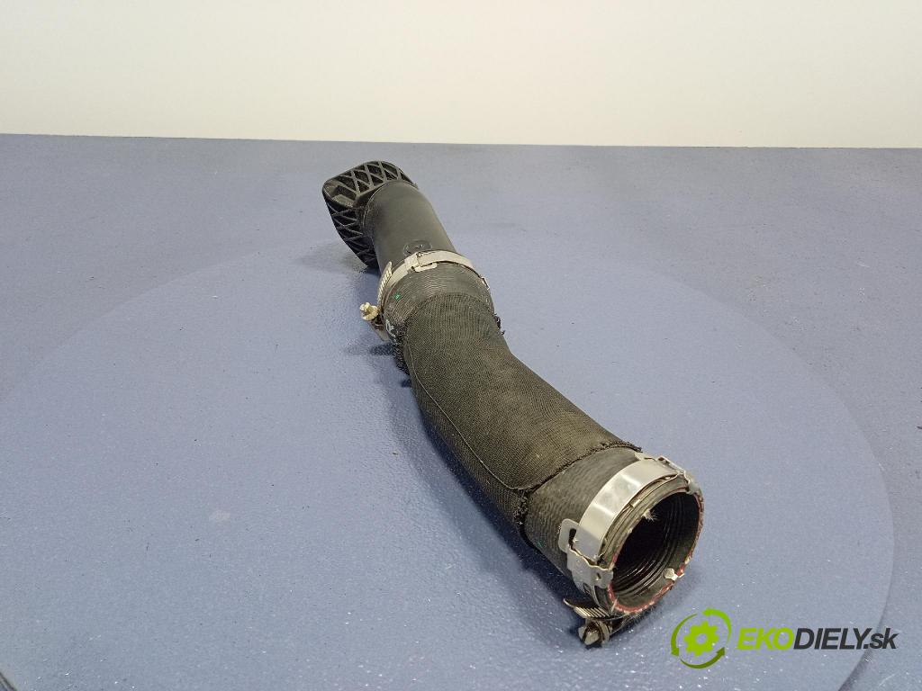 Audi SQ8 2022 trubka Vzduch: 4M0145955G