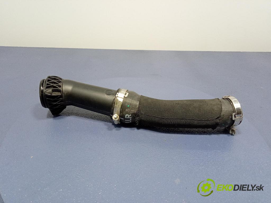 Audi SQ8 2022 trubka Vzduch: 4M0145955G