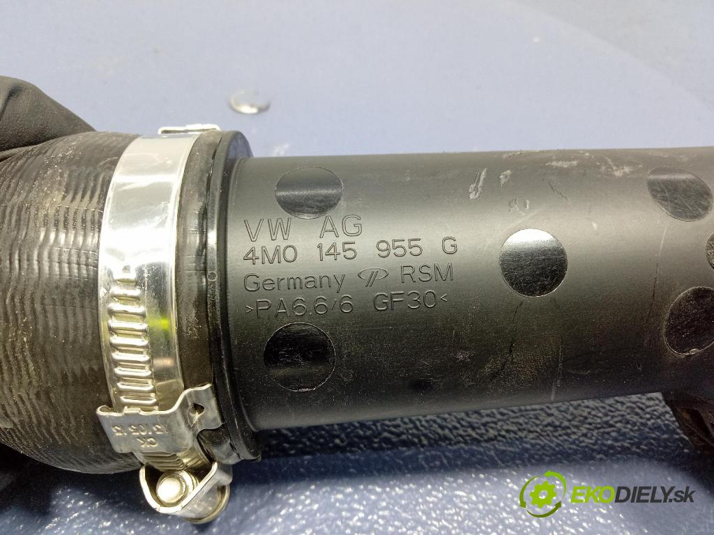 Audi SQ8 2022 trubka Vzduch: 4M0145955G
