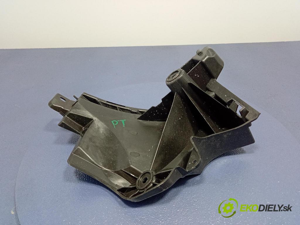 Audi SQ8 2022 Upevnenie: narazník 4M8807394