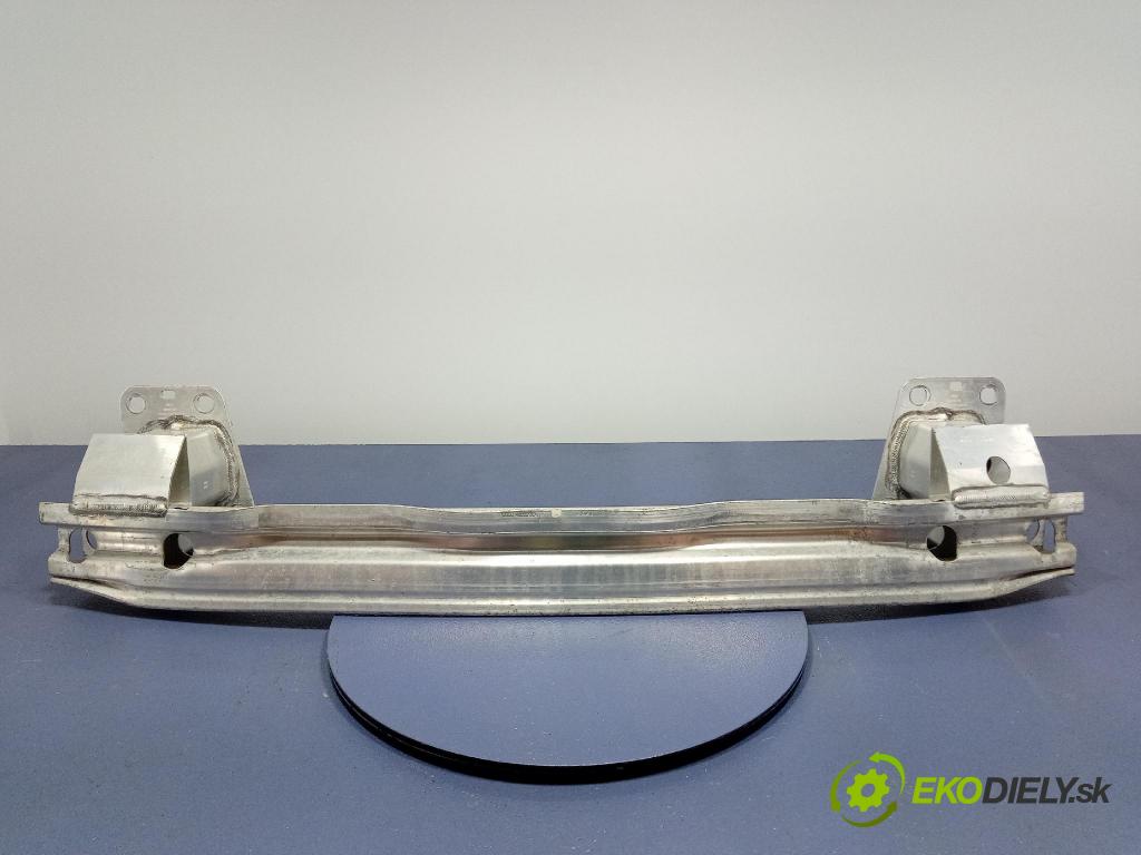 Audi SQ8 2022 výstuha narazník zad 4M0807309