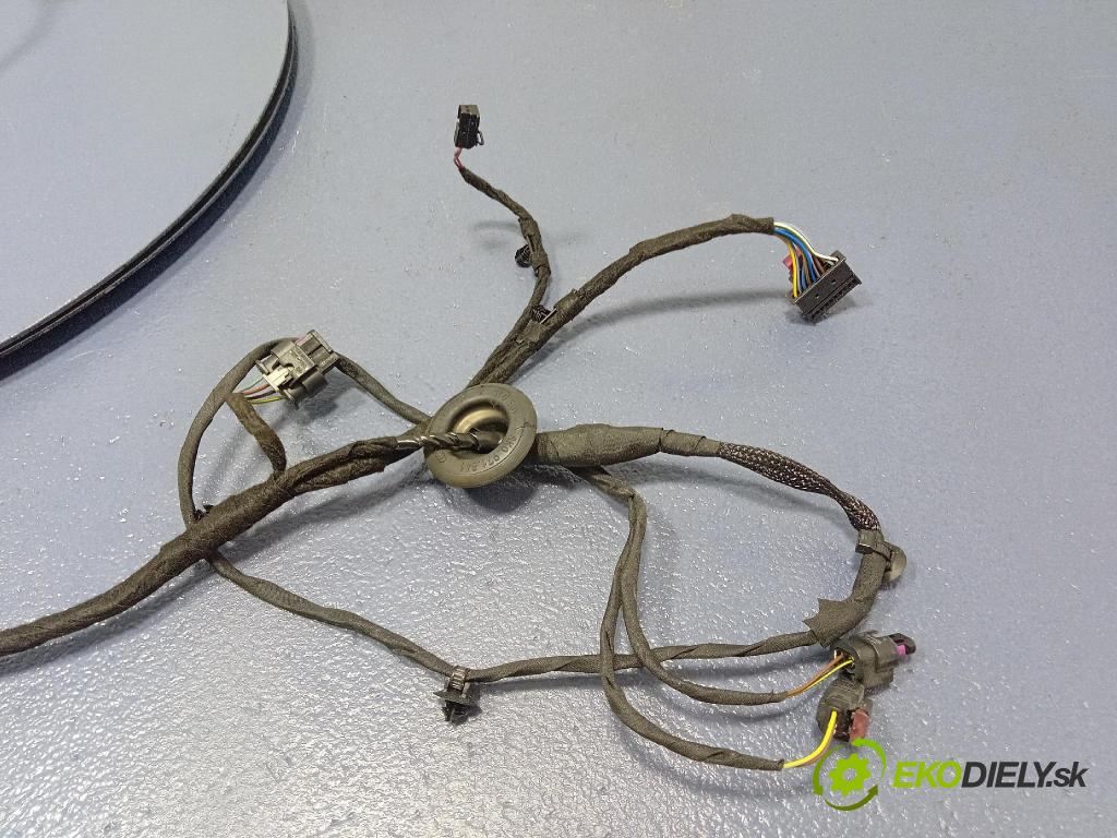 Audi SQ8 2022 inštalácia Elektrický: 4M8971687JE